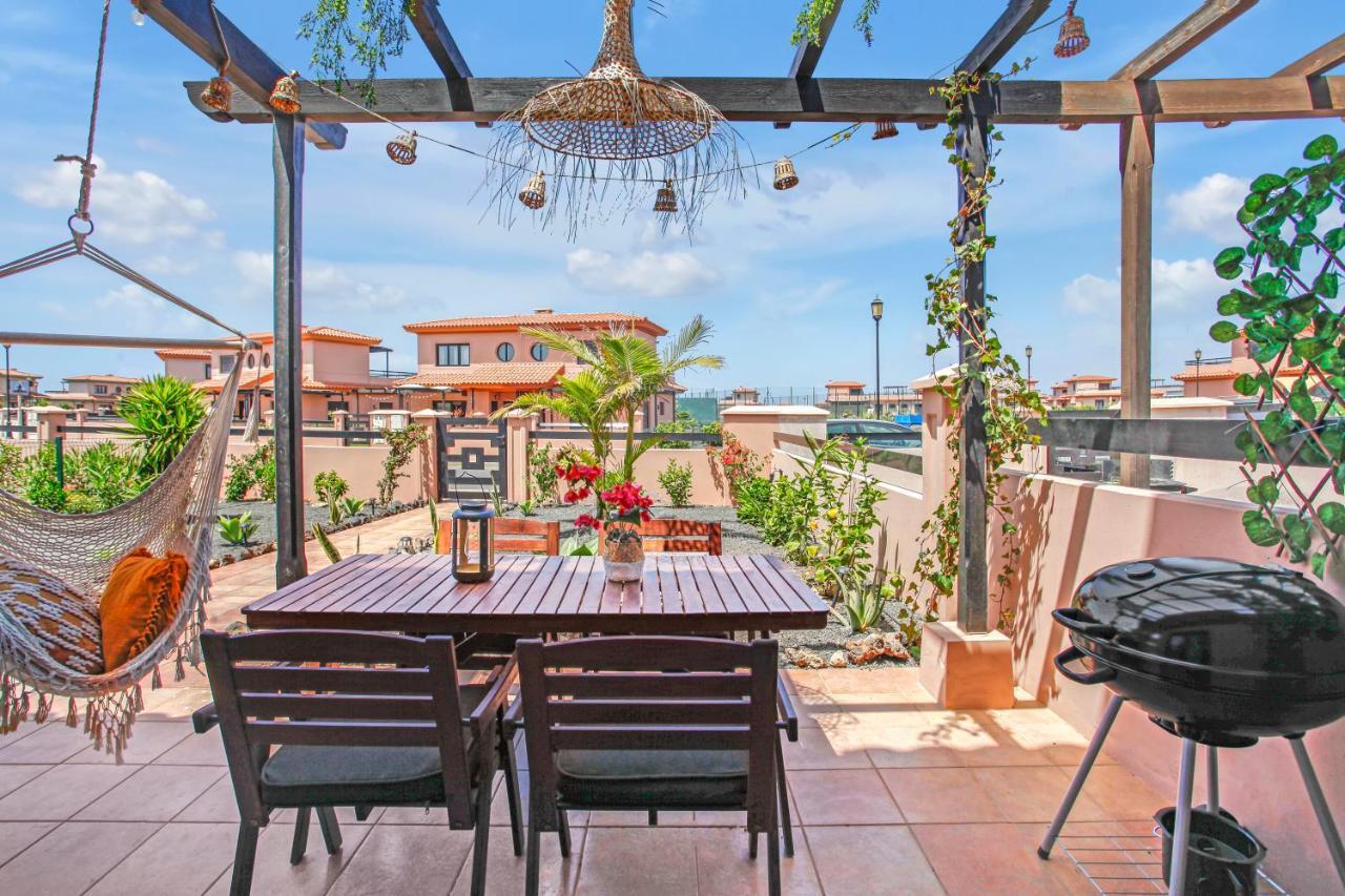 לאחארס Villa Fenix - Oasis In Natural Reserve מראה חיצוני תמונה